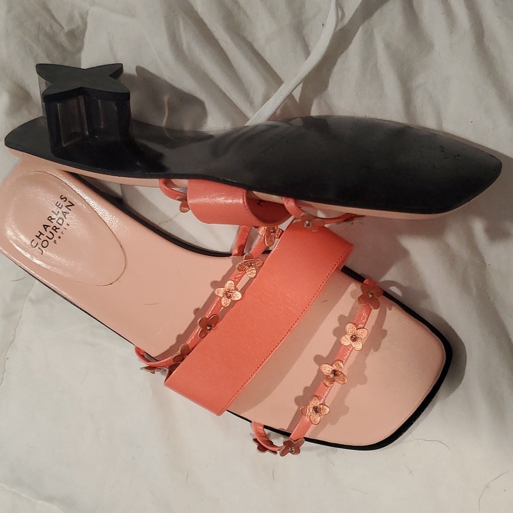 Shoes - Picture 2 of 4